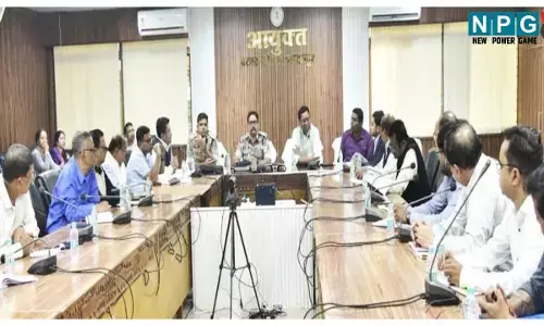 Bastar Olympics 2025: कमिश्नर ने की बस्तर ओलंपिक 2025 के संभाग स्तरीय प्रतियोगिता के तैयारियों की समीक्षा, अधिकारियों को दिए आवश्यक दिशा- निर्देश