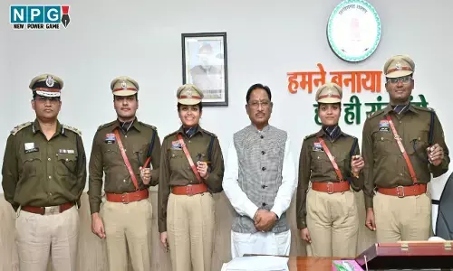 CG IPS News: प्रशिक्षु IPS अफसरों ने की मुख्यमंत्री विष्णुदेव से भेंट, सीएम ने संवेदनशीलता और सजगता के साथ कार्य करने की दी सलाह