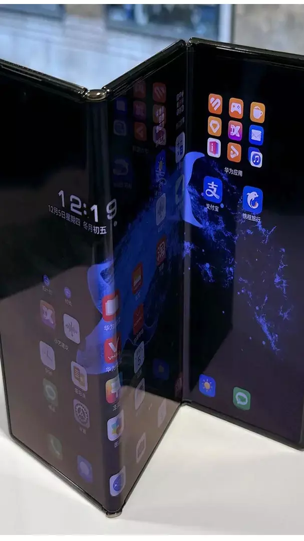 200MP कैमरे वाला TriFold फोन हुआ लॉन्च, गजब हैं फीचर्स, जानिए कीमत...