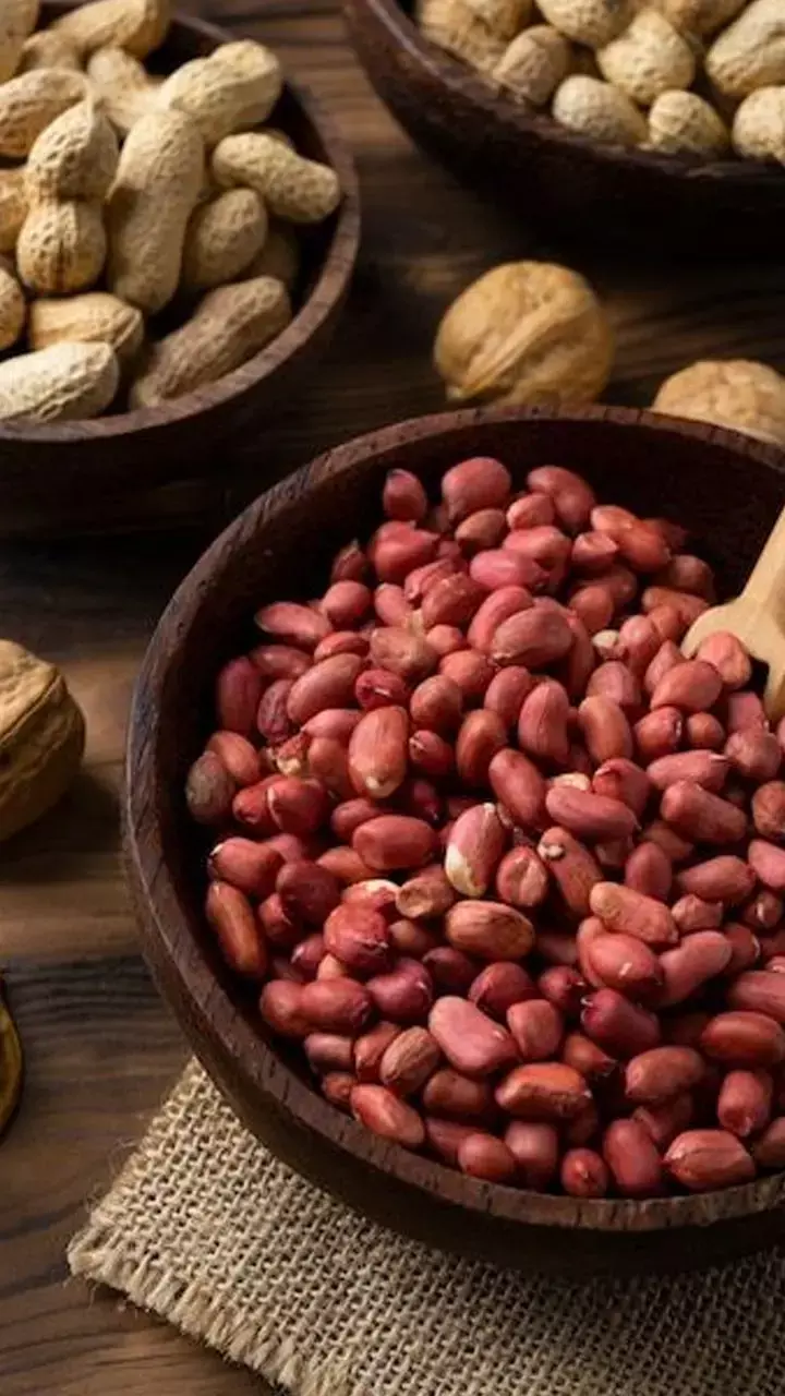 Jyada Mungfali Khane Ke Nuksan: ज्यादा मूंगफली खाने से क्या नुकसान होता है?