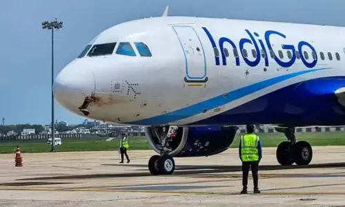 Indigo Flight Status Updates : यात्रियों को फिर तगड़ा झटका, दिल्ली से आज की सभी घरेलू उड़ानें रद्द....