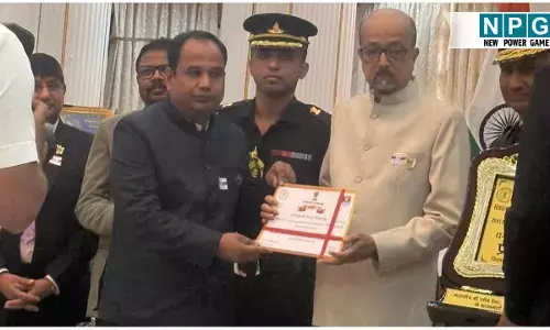 Collector Gaurav Singh: छत्तीसगढ़ के कलेक्टर गौरव सिंह को राज्यपाल ने इस कार्य के लिए किया सम्मानित...