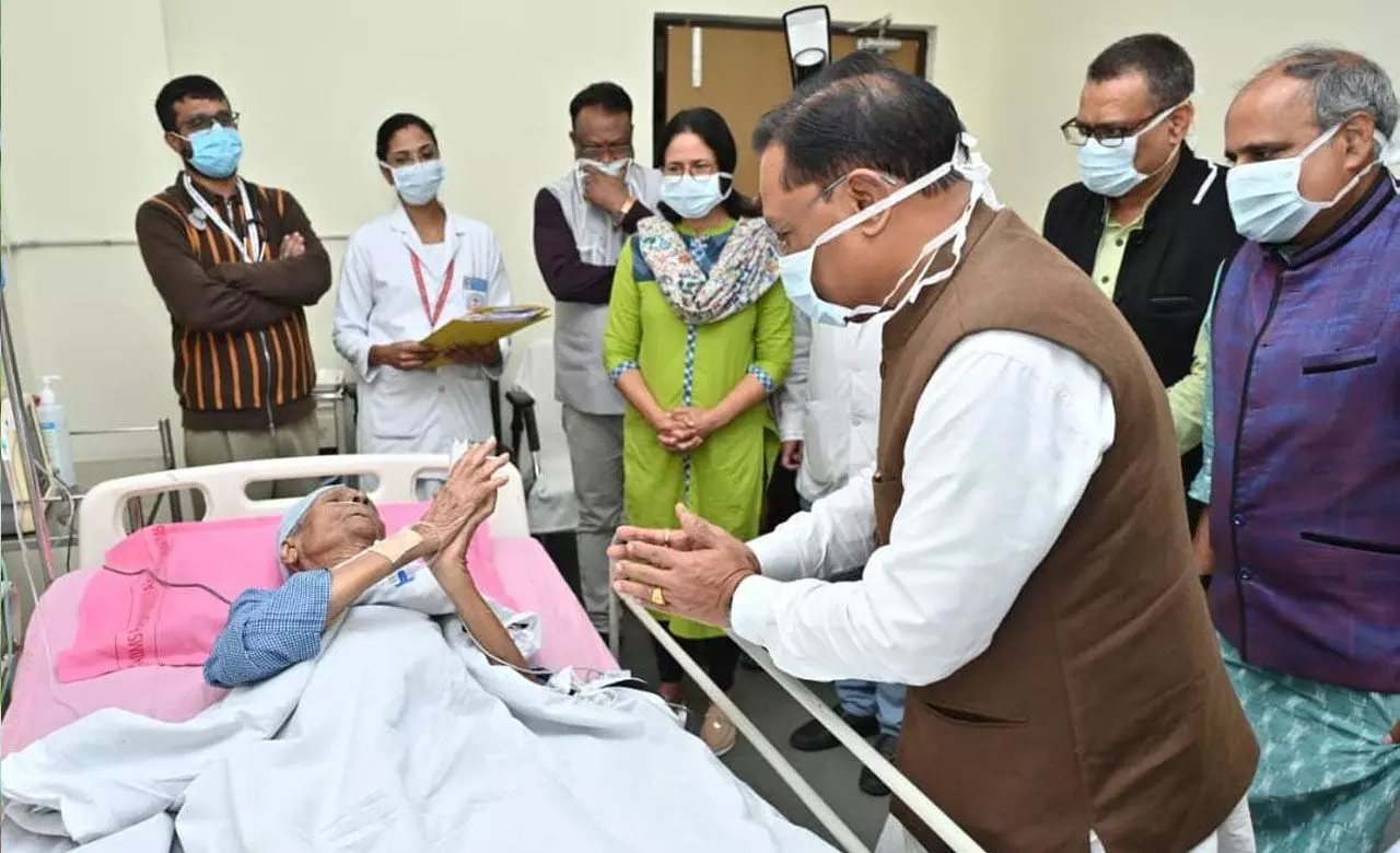 CG News: मुख्यमंत्री विष्णुदेव साय ने ज्ञानपीठ पुरस्कार से सम्मानित साहित्यकार विनोद कुमार शुक्ला के स्वास्थ्य लाभ की कामना की CG News: मुख्यमंत्री विष्णुदेव साय ने ज्ञानपीठ पुरस्कार से सम्मानित साहित्यकार विनोद कुमार शुक्ला के स्वास्थ्य लाभ की कामना की