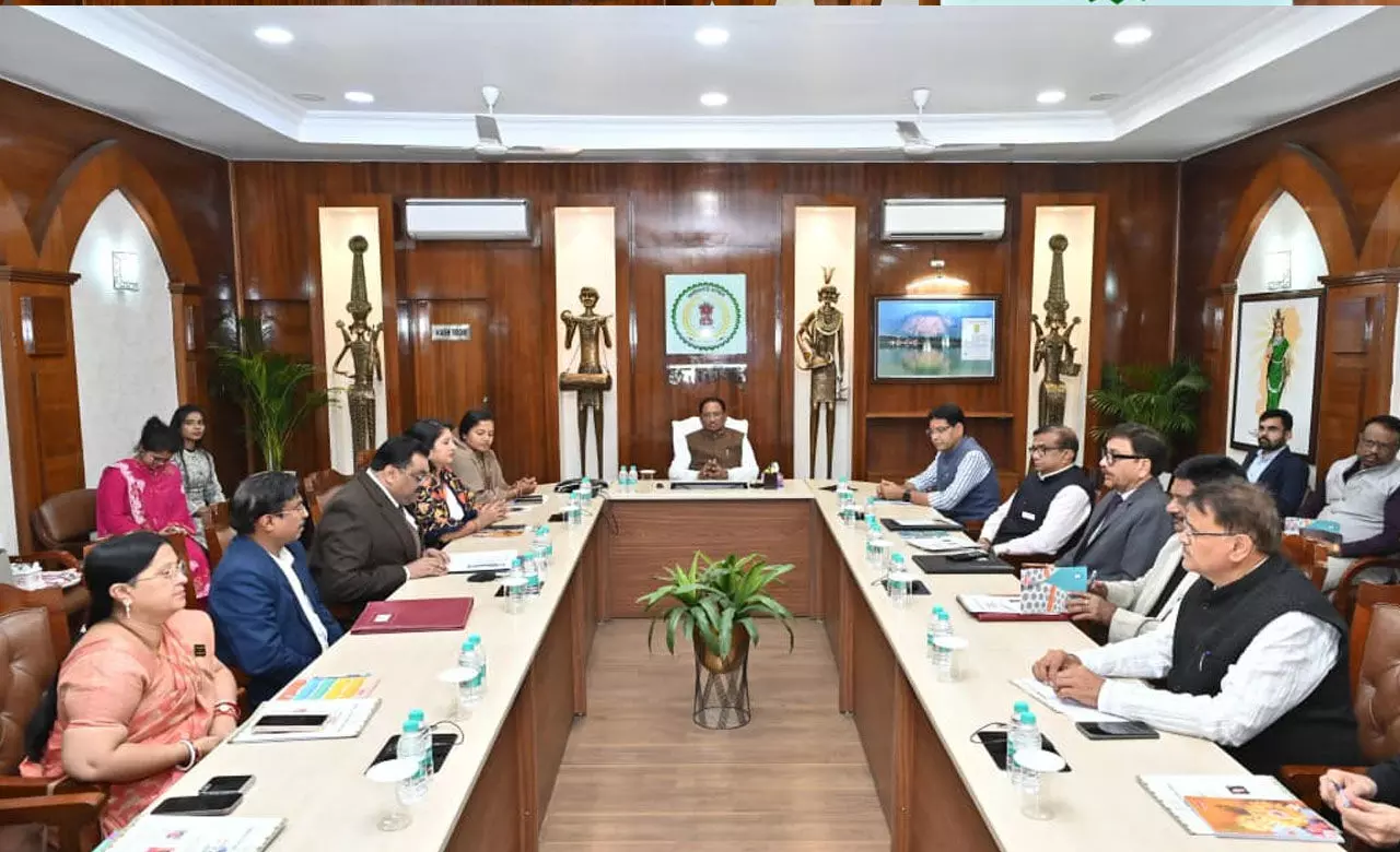 CG News: 6 विश्वविद्यालयों के साथ किया MOU, रक्षक पाठ्यक्रम देश का पहला पाठ्यक्रम, छात्रों को मिलेगी बाल अधिकार एवं संरक्षण की जानकारी