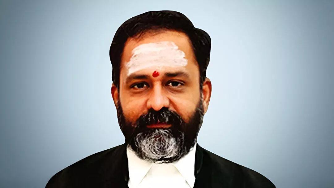 Justice GR Swaminathan Controversy: विपक्ष के 100 से अधिक सांसदों ने संसद में पेश किया हमहाभियोग प्रस्ताव, जानिए कौन हैं जस्टिस स्वामीनाथन? Justice GR Swaminathan Controversy: विपक्ष के 100 से अधिक सांसदों ने संसद में पेश किया हमहाभियोग प्रस्ताव, जानिए कौन हैं जस्टिस स्वामीनाथन?