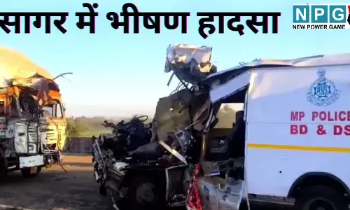 Sagar Road Accident 4 Police Dead : दिल दहला देने वाला हादसा : सागर में ट्रक और BDS वाहन की भीषण टक्कर, 4 पुलिस जवान शहीद; मुरैना स्क्वॉड में मातम