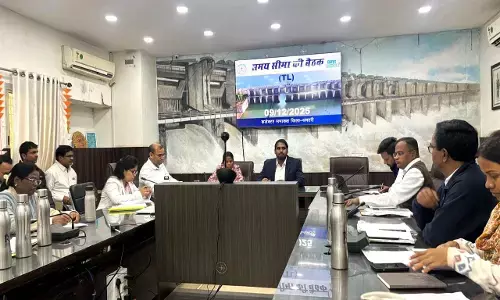 Collectors action: CG-कलेक्टर का एक्शन, समय से दफ्तर नहीं पहुंचने वाले 65 कर्मचारियों को नोटिस...