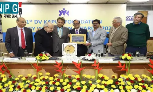 भारत के पहले डीवी कपूर फाउंडेशन एनर्जी इनोवेशन अवॉर्ड्स के दौरान ऊर्जा क्षेत्र को सशक्त बनाने के लिए दिए गए पुरस्कार