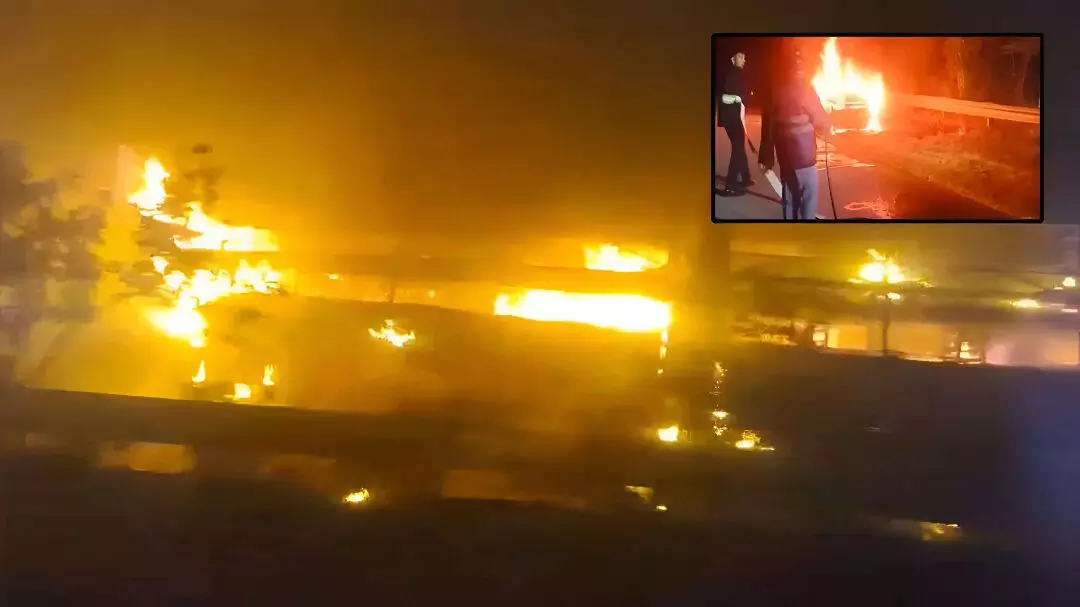 Delhi-Agra Expressway Accident: NCR में घने कोहरे का कहर, दिल्ली-आगरा एक्सप्रेसवे पर भीषण हादसा, 7 बसों में लगी आग, 4 की मौत; एक्सप्रेसवे पर अलर्ट Delhi-Agra Expressway Accident: NCR में घने कोहरे का कहर, दिल्ली-आगरा एक्सप्रेसवे पर भीषण हादसा, 7 बसों में लगी आग, 4 की मौत; एक्सप्रेसवे पर अलर्ट