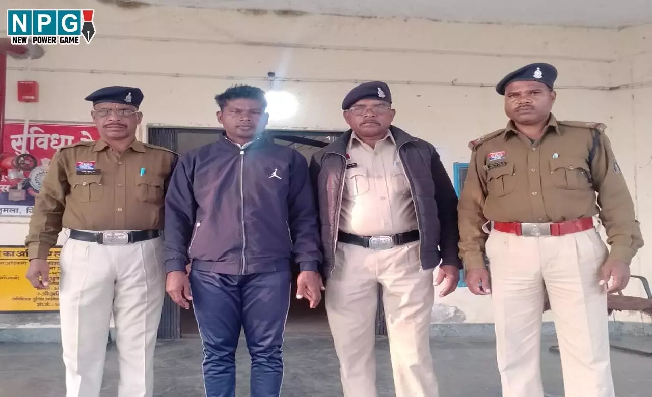 Jashpur News: डेम में मिली दो लाश, करंट की चपेट में आने से हुई मौत, पकड़े जाने के डर से बोरी में भर कर छुपा दिये थे शव Jashpur News: डेम में मिली दो लाश, करंट की चपेट में आने से हुई मौत, पकड़े जाने के डर से बोरी में भर कर छुपा दिये थे शव