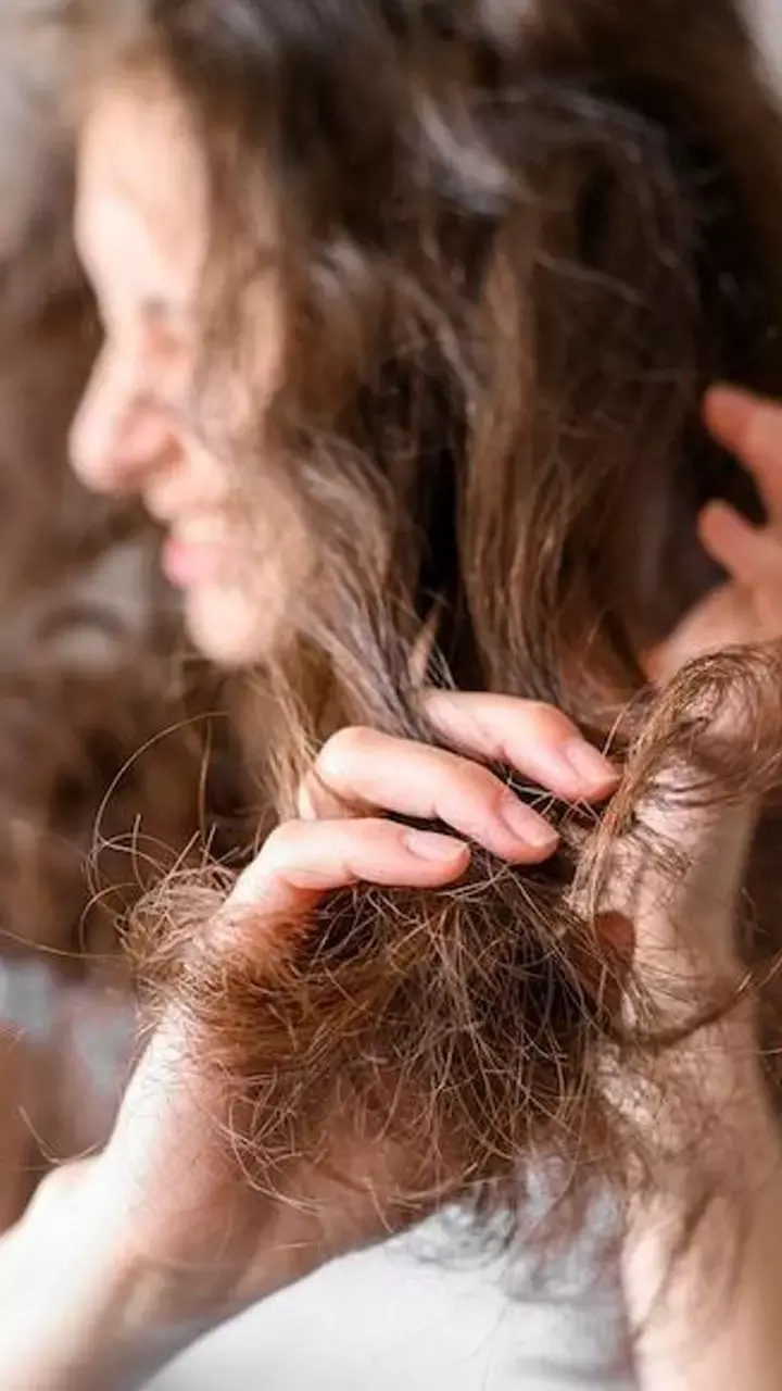 Balo Ki Jad Ko Majboot Karne Ke liye Khaye: बालों की जड़ों को मजबूत करने के लिए क्या खाये?