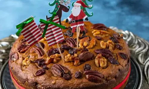 Christmas 2025 :  क्रिसमस में Plum cake की भी है रोचक कहानी ! आइए जानें प्लम केक का सफर और Plum cake Recipe