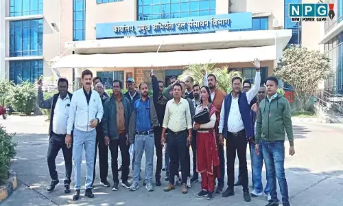 Employee News: सीजी में कर्मचारी-अधिकारियों की हड़ताल, 29 से 31 दिसम्बर तक होने वाले आंदोलन को सफल बनाने फेडरेशन का टेबल टू टेबल संपर्क अभियान, कमल वर्मा बोले...