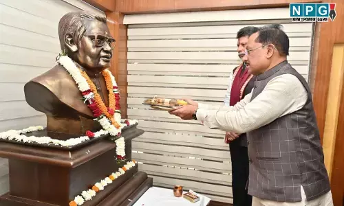 CG News:CM विष्णुदेव ने अटल बिहारी वाजपेयी की प्रतिमा पर माल्यार्पण कर दी श्रद्धांजलि, कहा...
