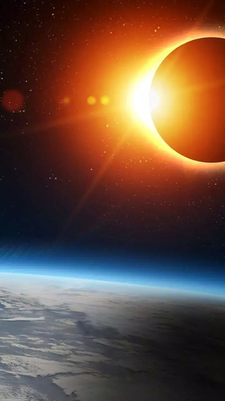 Grahan Yog 2026: नए साल पर सूर्य-राहु ग्रहण योग से आएगी आफत, जानिए ये क्या होता है और कैसे करें बचाव