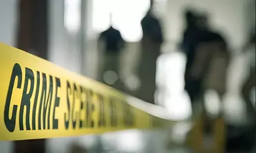 Kanpur Wife Murder: तवा-बेलन से पीटकर पत्नी की हत्या, पहले जिंदा जलाने की कोशिश कर चुका था आरोपी, भाई के पहुंचने पर खुला मामला, आरोपी पति फरार