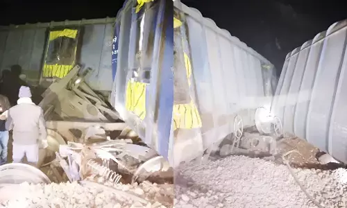 Jamui Train Accident: बिहार के जमुई में बड़ा रेल हादसा, मालगाड़ी डिरेल, 8 डिब्बे पटरी से उतरे, रेल यातायात बाधित