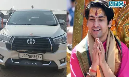 Pandit Dhirendra Shastri: पंडित धीरेंद्र शास्त्री के काफिले की गाड़ी आपस में टकराई, वाहन के अंदर बैठै थे पंडित धीरेंद्र शास्त्री और बीजेपी की राष्ट्रीय उपाध्यक्ष