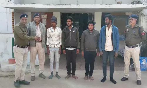 CG Crime News: गाली देने से मना करने पर मर्डर, सात लोगों ने दौड़ा-दौड़ा कर चाकू मारा, हड़कंप...