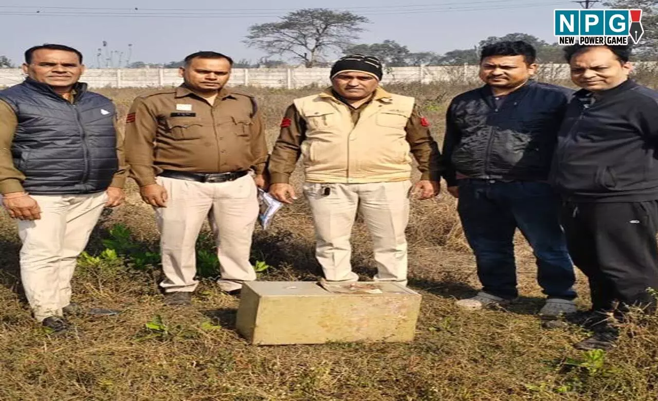 Raigarh News: चोरी के बाद झाड़ियों में 27 तोला ज्वैलरी और नगदी छोड़ भागे चोर, कारोबारी के घर हुई थी 54 तोला सोने-चांदी की चोरी...