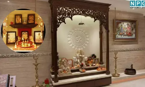 Home Temple Vastu Direction : क्या आपके घर का मंदिर ही बन रहा है मानसिक तनाव की वजह? सुख-समृद्धि के लिए आज ही बदलें ये स्थान