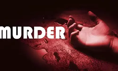 Laxmi Nagar triple murder: दिल्ली में ट्रिपल मर्डर, बेटे ने मां और भाई-बहन की कर दी हत्या, थाने पहुंचकर किया सरेंडर, वजह जान कर नहीं होगा विश्वास!