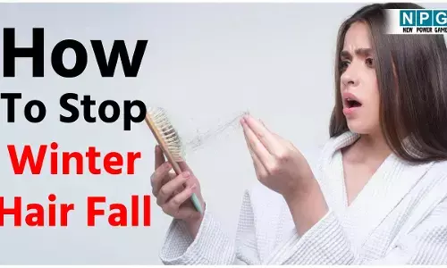 How To Stop Winter Hair Fall: सर्दियों में कंघी में आ रहे गुच्छे भर-भर के बाल? हेयर फाॅल से बचने के लिए तुरंत इन उपायों पर ध्यान दें...