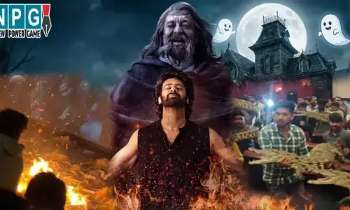 Film The Raja Saab: प्रभास की फिल्म द राजा साब का अजीब क्रेज...थिएटर में मगरमच्छ लेकर पहुंचे फैंस, तो आरती की थाली गिरने से थिएटर में लगी आग