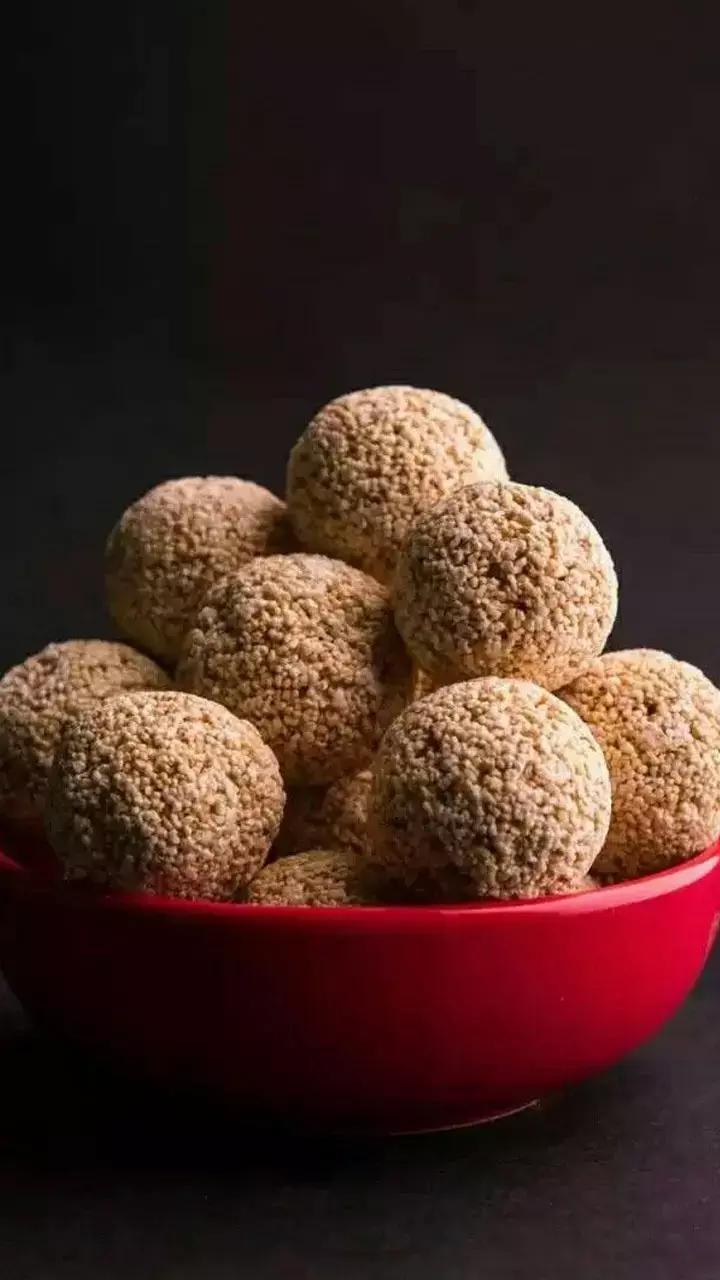 Dahi Chura Khane Ke Fayde: मकर संक्रांति के दिन दही- चूड़ा क्यों खाते हैं?