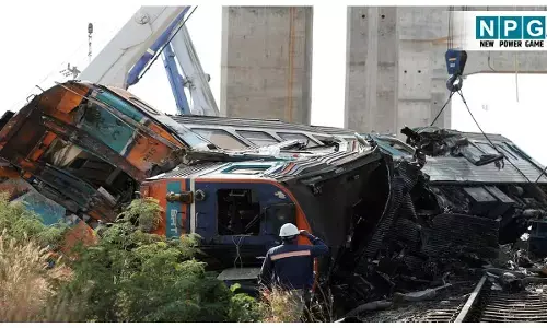 Thailand train accident: भयानक ट्रेन हादसा: चलती ट्रेन पर गिरी क्रेन, पल भर में उजड़ गई ज़िंदगियां, 22 की मौत, 30 से ज्यादा घायल: