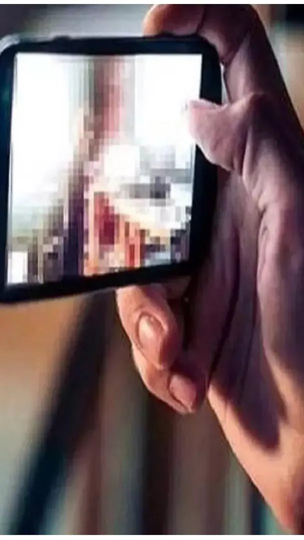 Viral Private Video: भारत के लोग हो जाए सावधान! भूल से भी पाकिस्तान के इस वीडियो को न करे क्लिक, वरना...