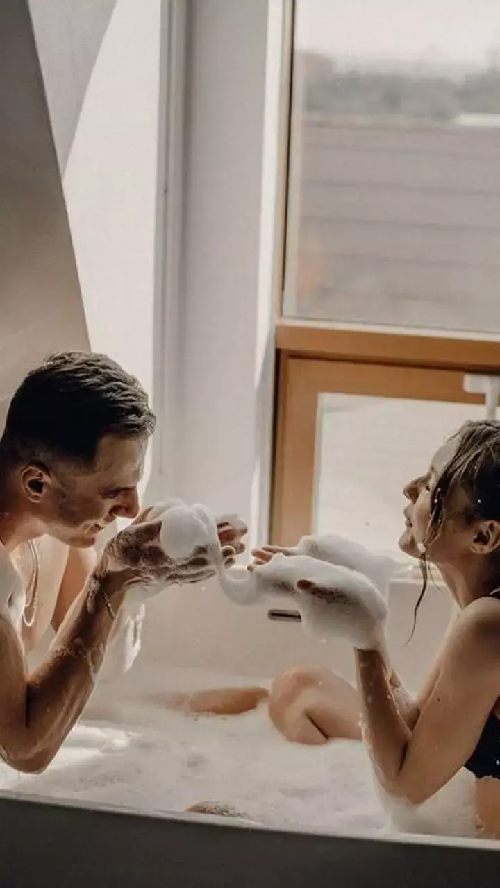 Male Hygiene Tips Hindi: मर्दों को प्राइवेट पार्ट का बाल हटाना चाहिए या नहीं?