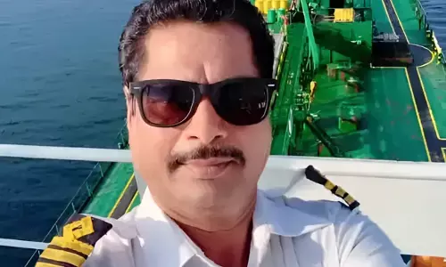 Anil Singh Iran jail: ईरान ने भारतीय मर्चेंट नेवी अफसर को क्यों जेल भेजा? पत्नी और बेटे ने PM मोदी से की ये भावुक अपील, जानिए किस मामले में हुई गिरफ़्तारी?