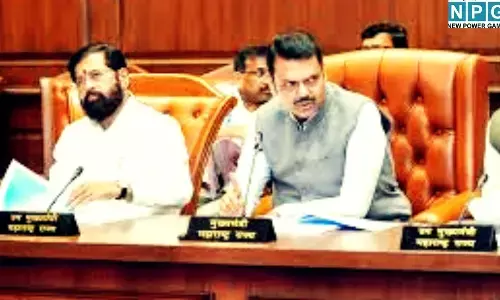 Maharashtra Cabinet Decisions : जीत के अगले दिन ही एक्शन में फडणवीस सरकार : कैबिनेट मीटिंग में लिए ताबड़तोड़ फैसले, मुंबई पुलिस से लेकर किसानों तक सबको बड़ी सौगात