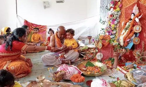 Basant panchami 2026 : कहीं बच्चों को मिलता है पहला अक्षर ज्ञान, तो कहीं होती है गंगा आरती-पतंगबाजी, देश भर में ऐसे मनाई जाती है बसंत पंचमी