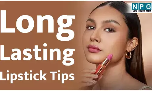 Long Lasting Lipstick Tips: न फैलेगी, न टच-अप की होगी ज़रूरत, घंटों टिकेगी लिपस्टिक, बस फॉलो करें ये सिंपल स्टेप्स