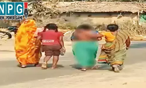CG News: छत्तीसगढ़ के इस गांव में शर्मसार हो गई मानवता: पढ़कर खड़े हो जाएंगे रोंगटे, शरीर पर लगाया गोबर और विधवा महिला को निर्वस्त्र कर गांव में घुमाया