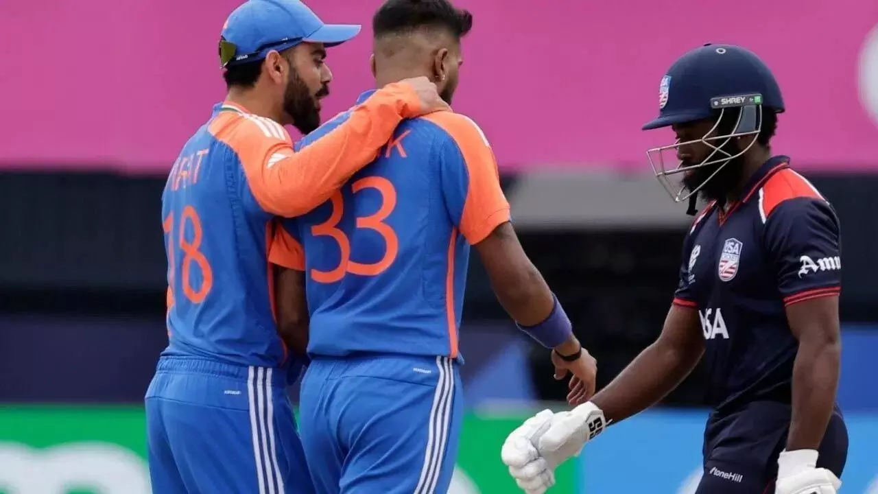 Cricketer Suspended News: टी20 से पहले इस स्टार क्रिकेटर का हुआ सस्पेंड, लगा ये गंभीर आरोप, जानिए पूरा मामला Cricketer Suspended News: टी20 से पहले इस स्टार क्रिकेटर का हुआ सस्पेंड, लगा ये गंभीर आरोप, जानिए पूरा मामला