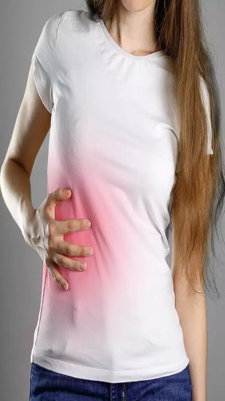 Liver Kharab Hone Ke Karan: रोज की ये आदतें लिवर को कर सकती है खराब