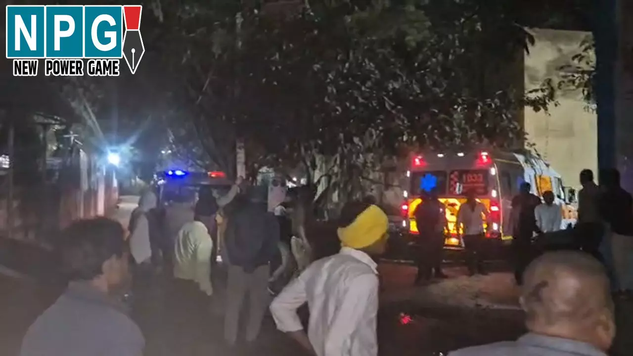 Raipur Accident News: रायपुर–बिलासपुर हाइवे पर वाहन ने कई लोगों को कुचला, 3 की मौत, 2 की हालत गंभीर Raipur Accident News: रायपुर–बिलासपुर हाइवे पर वाहन ने कई लोगों को कुचला, 3 की मौत, 2 की हालत गंभीर
