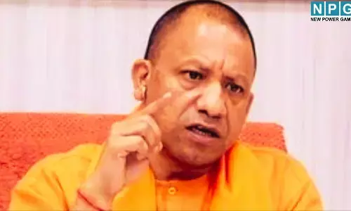 UP News : योगी सरकार की बड़ी कार्रवाई : हजारों कर्मचारियों के वेतन पर लगी रोक, जानें क्यों 