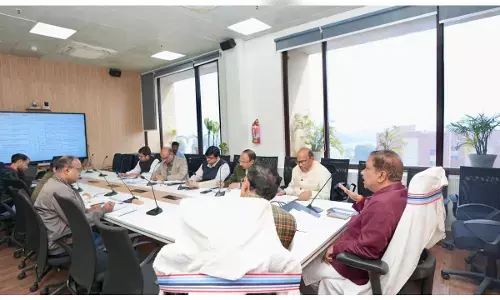 Bihar News: राष्ट्रीय राजमार्ग परियोजनाओं के DPR को लेकर की समीक्षा, मंत्री डॉ. दिलीप कुमार जायसवाल ने कहा- 25 वर्ष आगे के समय को ध्यान में रखकर कराया जाए बाईपास का निर्माण