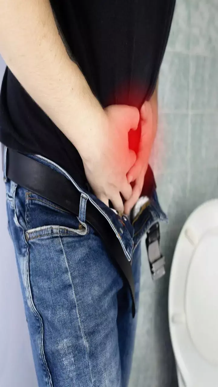 Bar Bar Peshab Aane Ka Karan: बार-बार पेशाब आना किस बीमारी का संकेत है?