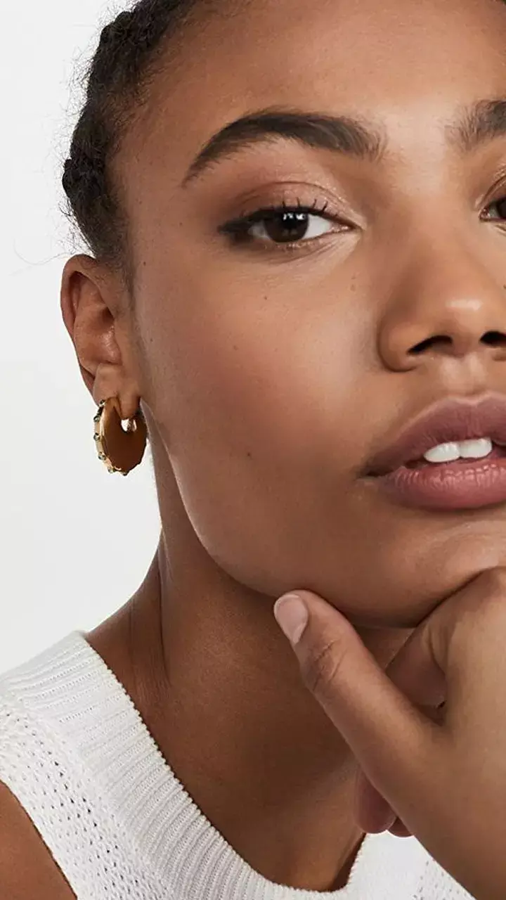 Eyebrows Ghana Kaise Kare: आइब्रो घना और मोटा करने के लिए कौन सा तेल लगाएं?