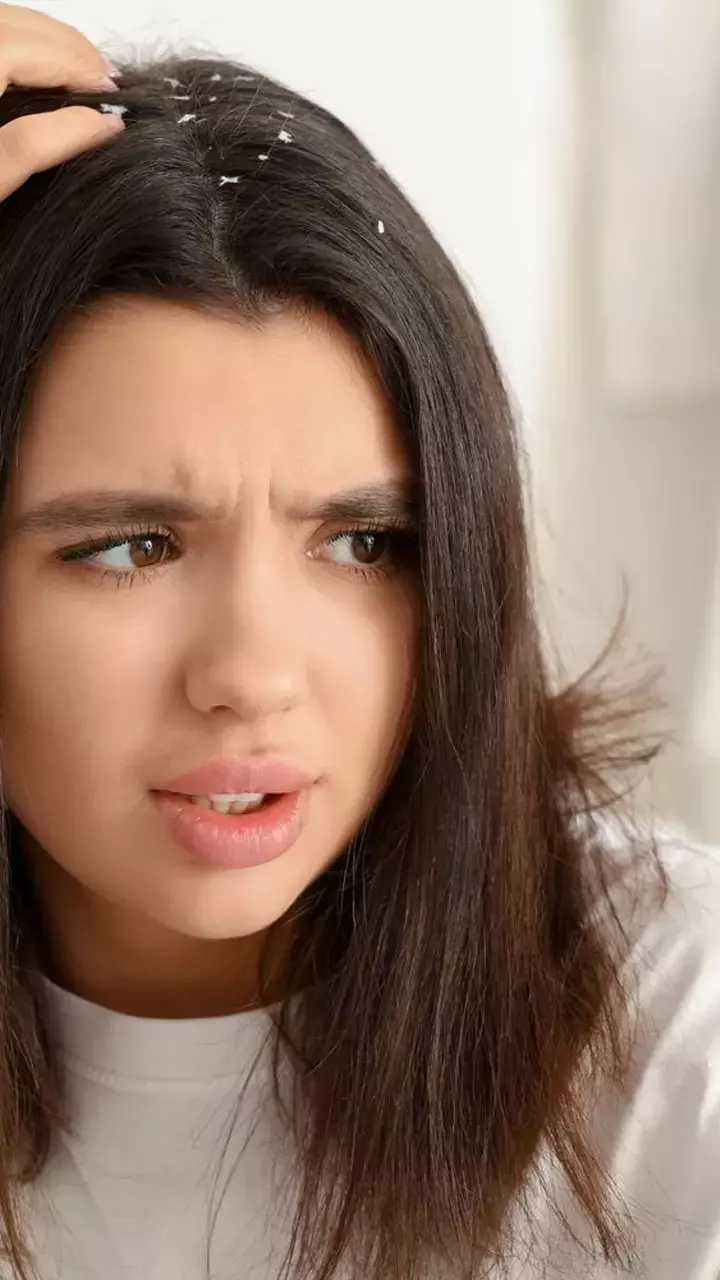 Methi Water For Hair Fall: क्या मेथी पानी पीने से से बालों का झड़ना बंद होता है?