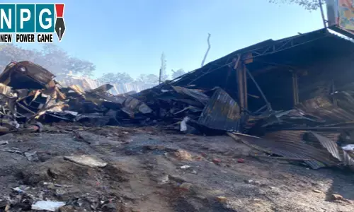 CG News: भीषण आगजनी VIDEO: फर्नीचर और आटो पार्ट्स की दुकान में लगी आग, लाखों का सामान जलकर राख