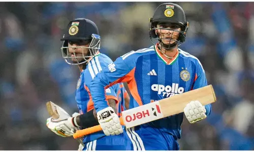 Abhishek Sharma Hospitalized: टी20 वर्ल्ड कप के बीच भारतीय टीम को लगा तगड़ा झटका, अस्पताल में भर्ती हुआ अभिषेक शर्मा, जानिए