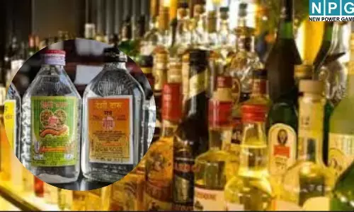 Desi Sharab Price Hike : शराब पीने वालों के लिए बड़ा झटका, देसी दारू की बोतल हुई महंगी, अब कितने में बनेगा एक पैग?