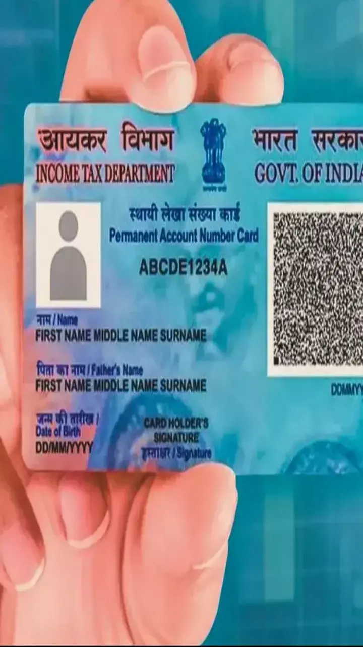 PAN Card Update Online: घर बैठे बदलें नाम, पता और मोबाइल नंबर, जानिए पूरा स्टेप-बाय-स्टेप तरीका