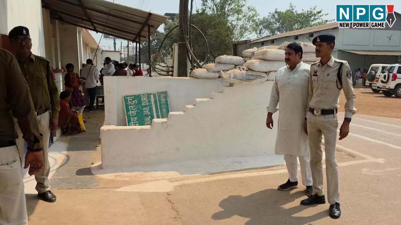 Durg Crime News: हिंदू धर्म के खिलाफ आपत्तिजनक टिप्पणी, सोशल मीडिया में वीडियो वायरल, आरोपी गिरफ्तार... Durg Crime News: हिंदू धर्म के खिलाफ आपत्तिजनक टिप्पणी, सोशल मीडिया में वीडियो वायरल, आरोपी गिरफ्तार...